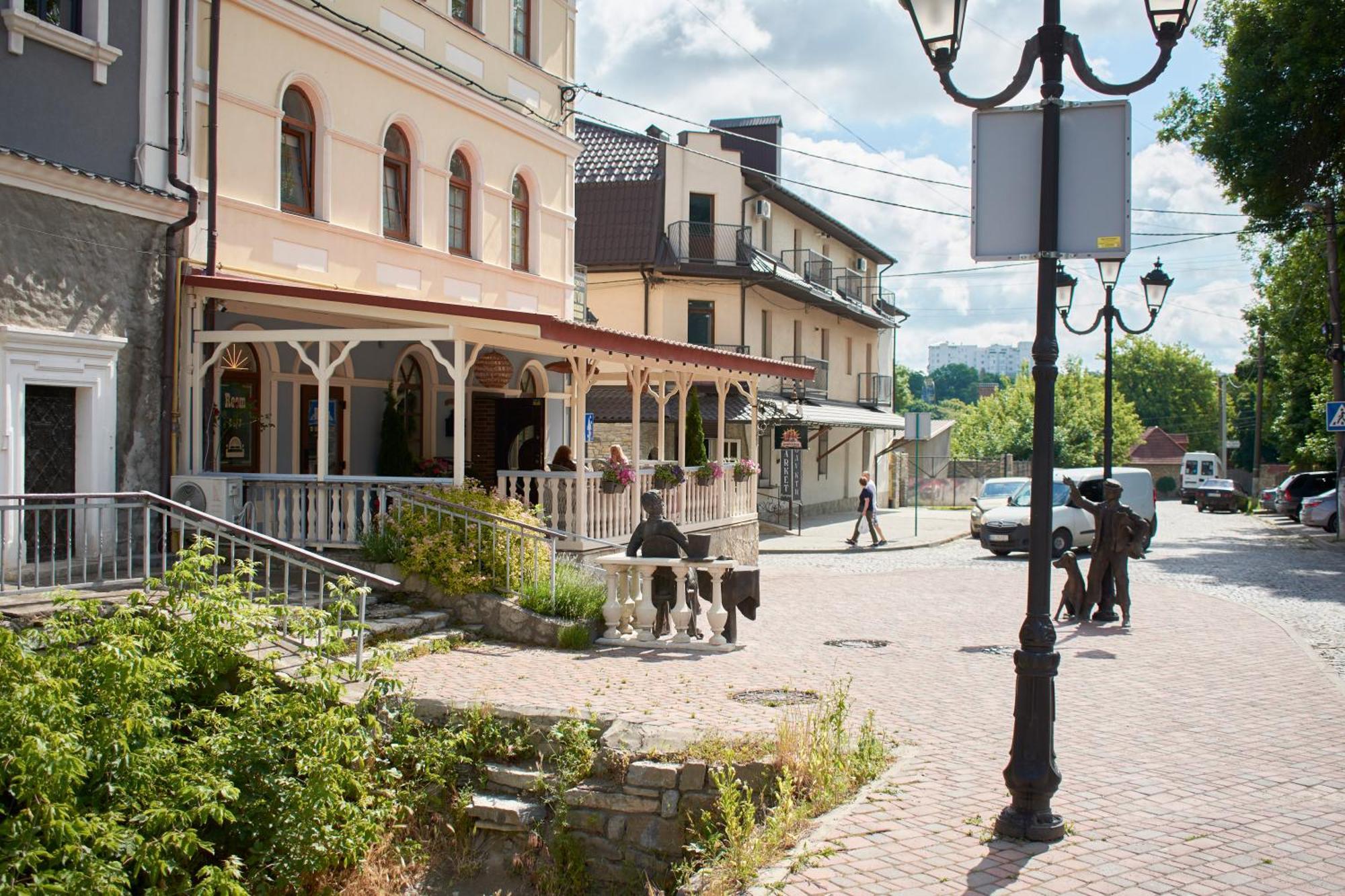 Florian Hotel Kamianets-Podilskyi Luaran gambar